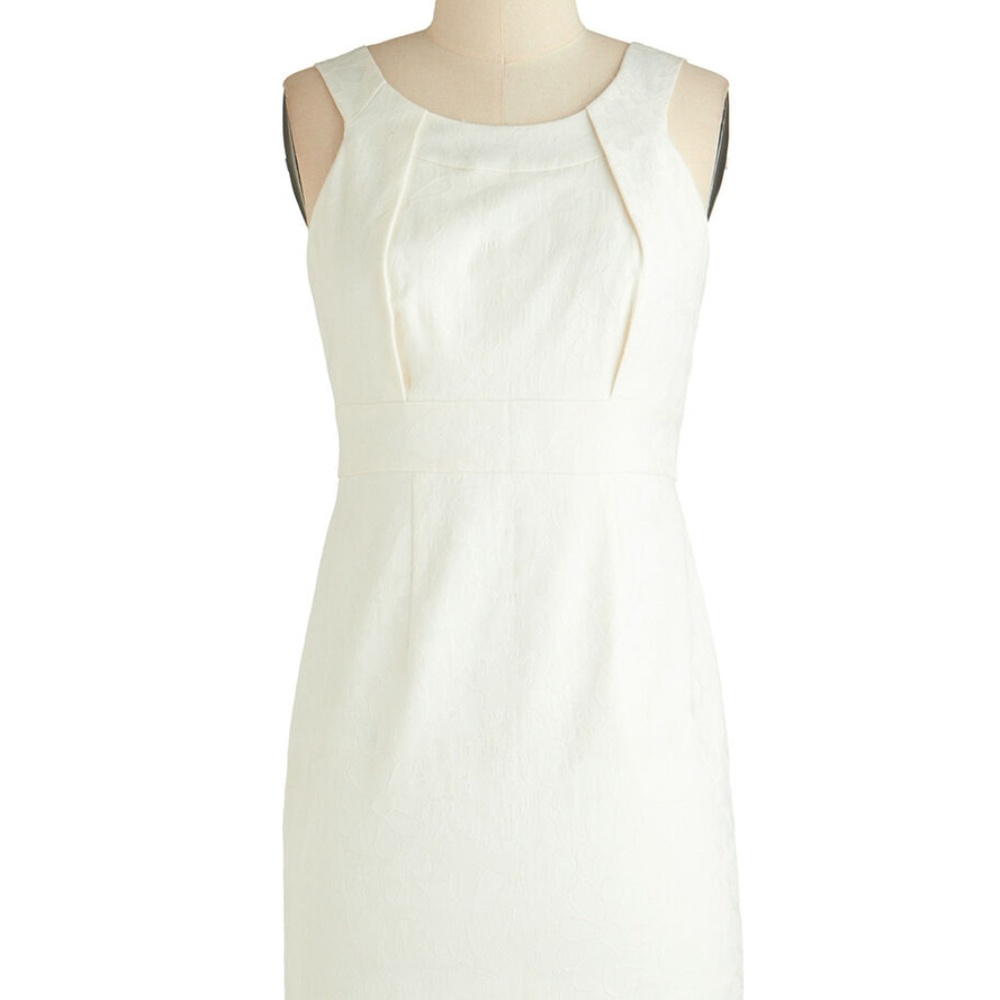 Vintage inspired floral cream brocade dress